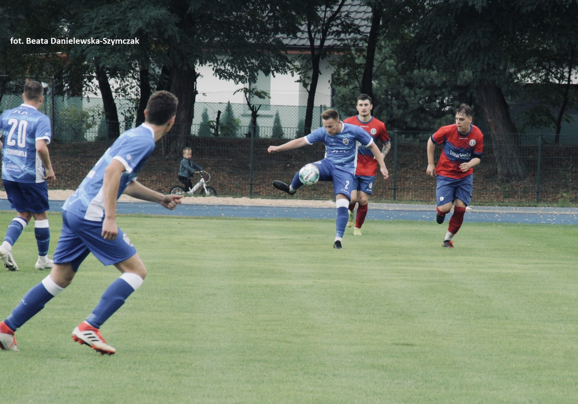 Read more about the article Kujawy Markowice vs Szubinianka  – relacja tekstowa