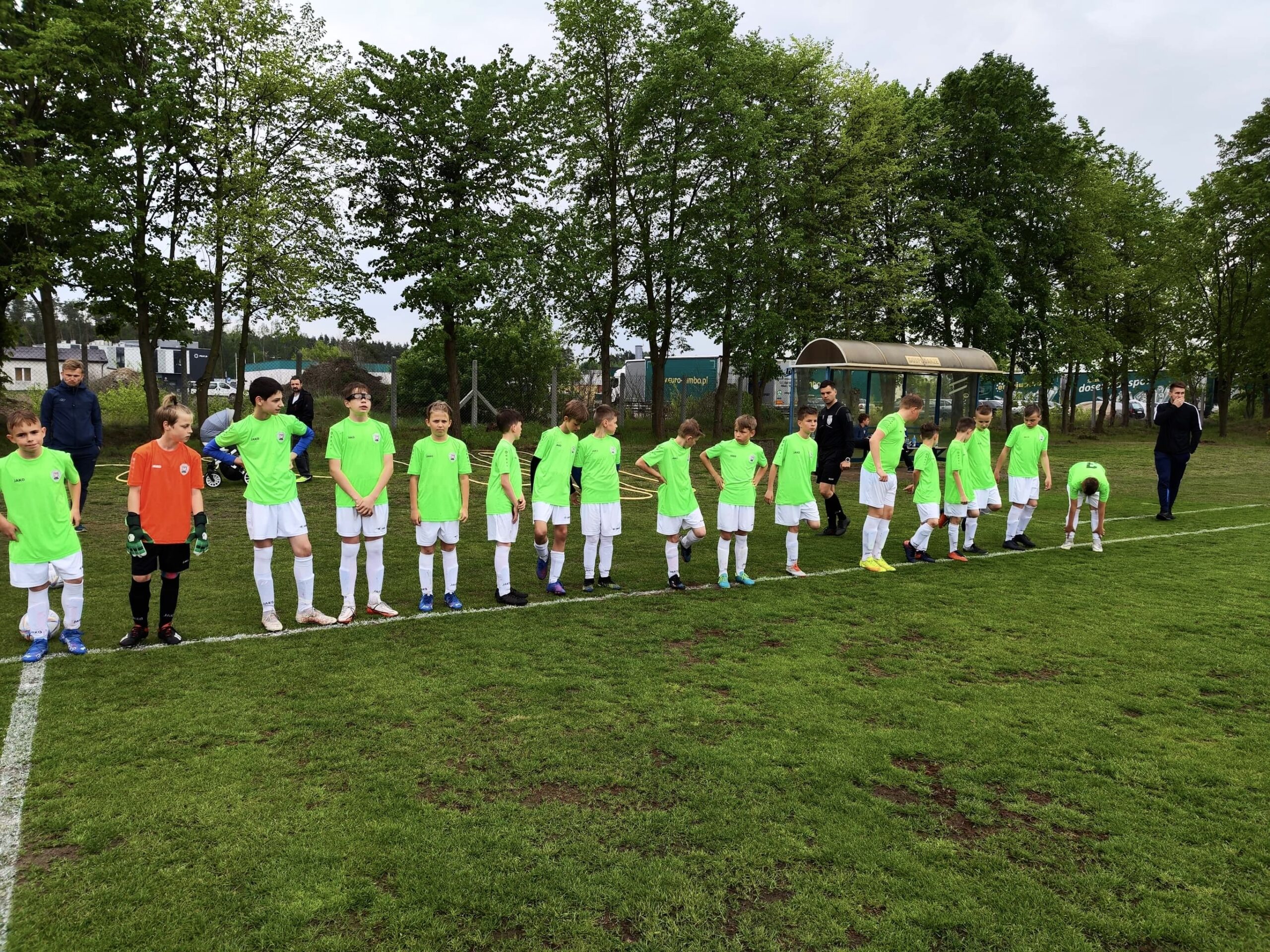 Read more about the article Raport młodzieżowy: wygrane młodzików oraz orlików, juniorzy grali w Tucholi