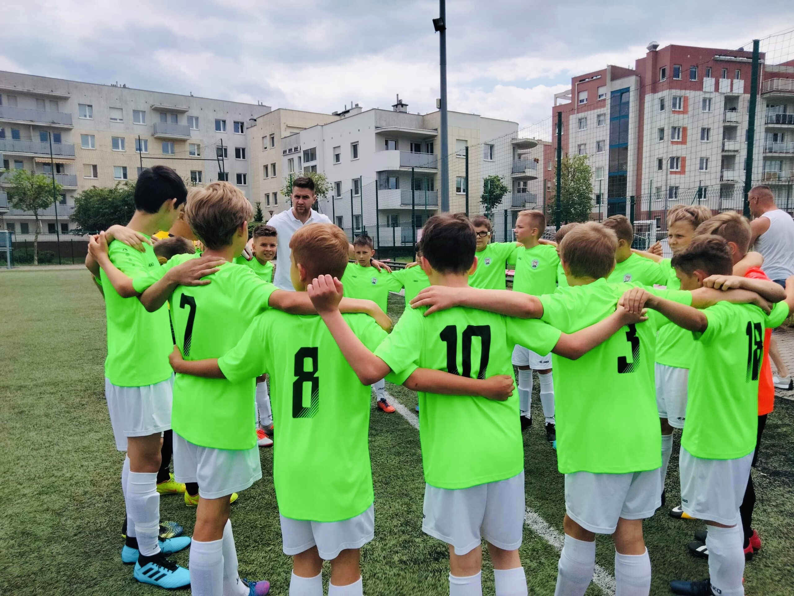 Read more about the article Raport młodzieżowy: słodko-gorzki tydzień młodzików, juniorzy nie pojechali na mecz, bydgoskie  rozgrywki żaków.